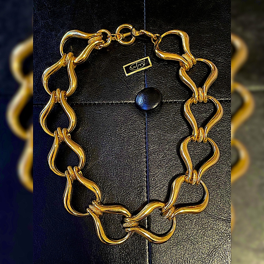 Gold plated choker necklace